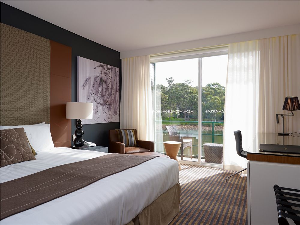 Lakeside Hotel And Conference Centre Сидней Экстерьер фото